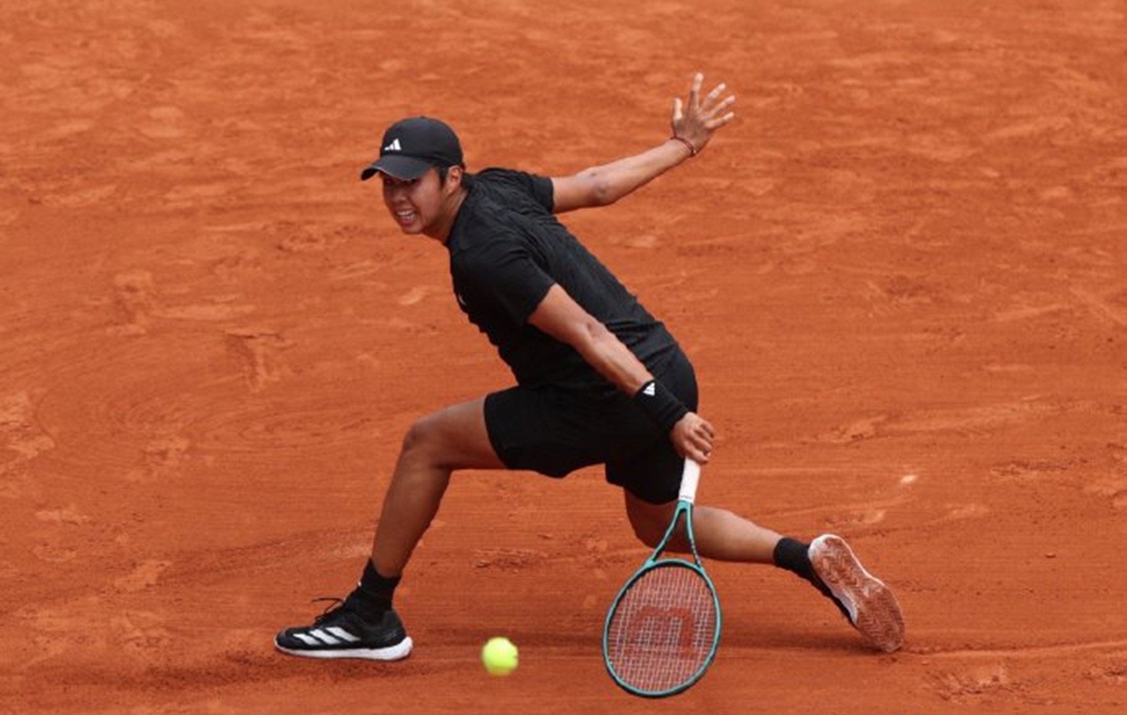 戴维斯杯险胜美网，兹维列夫扛起全队