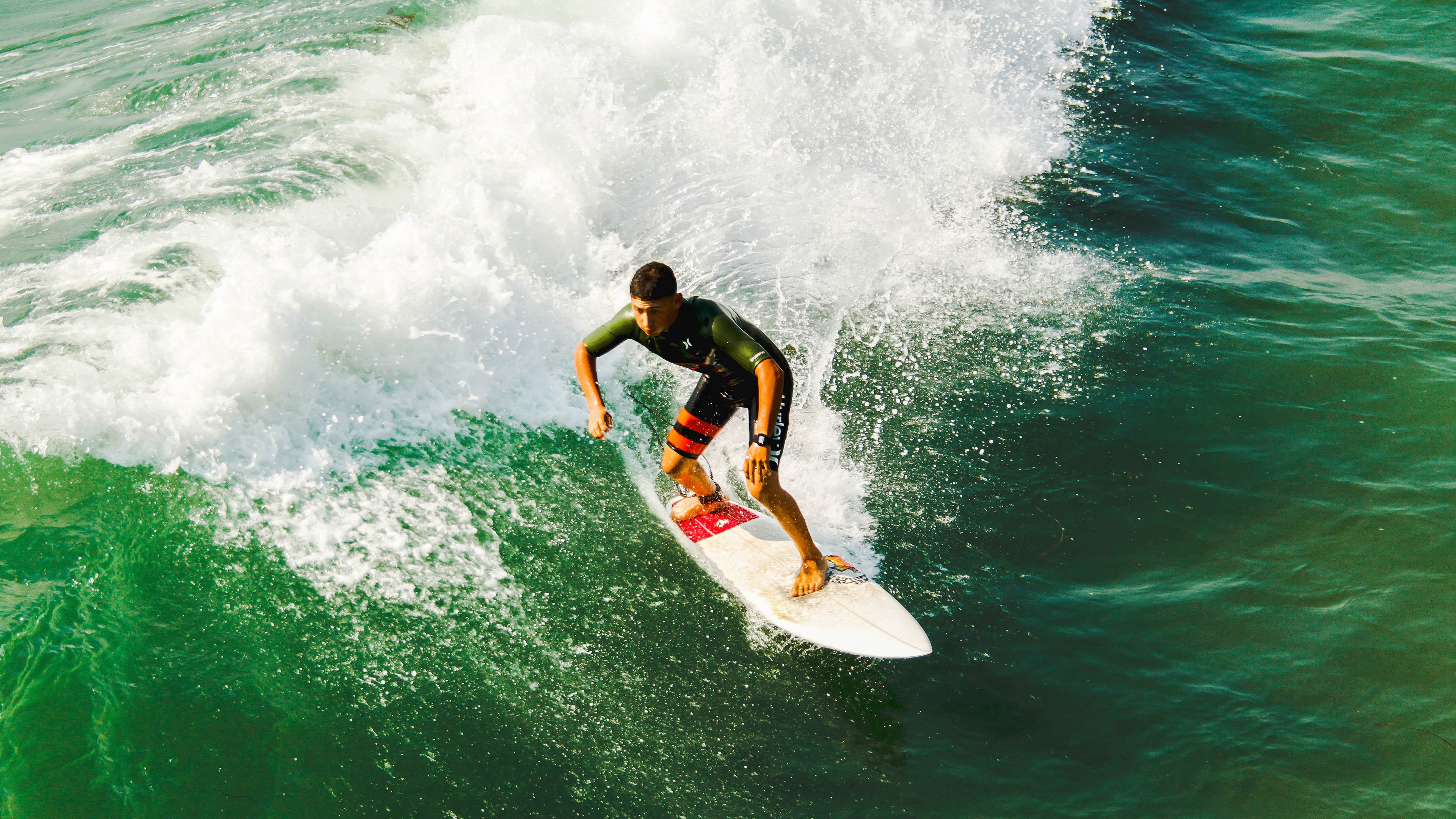 灰熊强行终结浙江队，贝恩连续得分拉开差距，一场跨越太平洋的篮球启示录